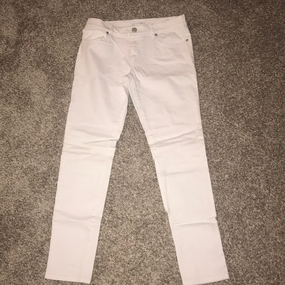 LOFT WHITE RELAXED JEANS